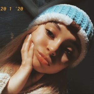 Meet your Posher, Robynique